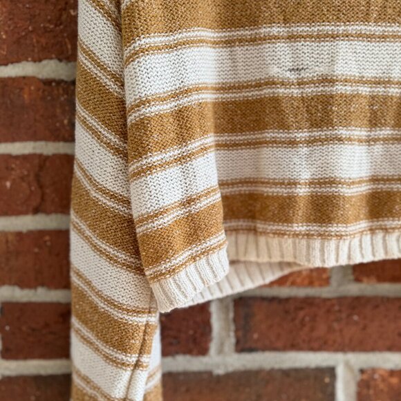 Billabong Striped Knit Sweater Mustard Yellow & Cream Cropped Pullover Medium - Picture 5 of 7